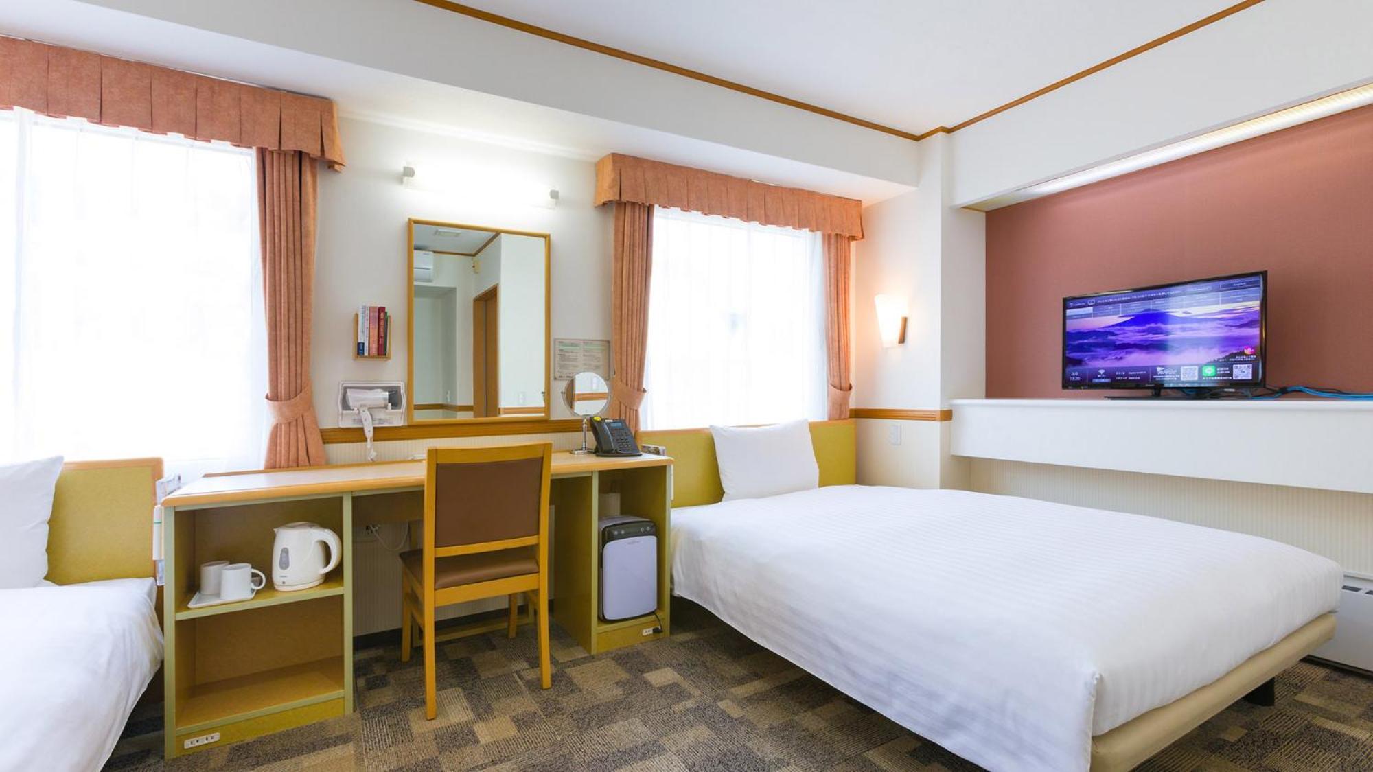 Toyoko Inn Fujisan Numazu Eki Kita Guchi No 2 Quarto foto